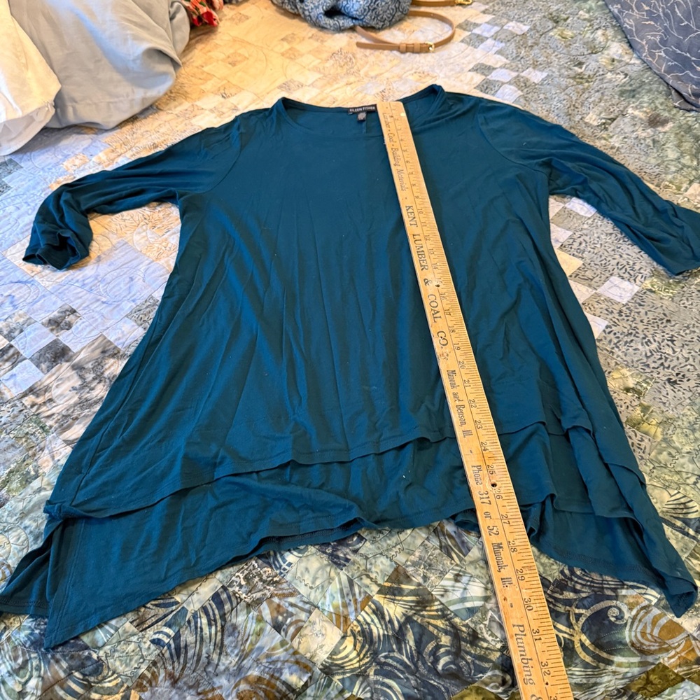 Eileen Fisher teal tunic with 3/4 sleeves, scoop neck and flattering hemline. - Picture 5 of 6